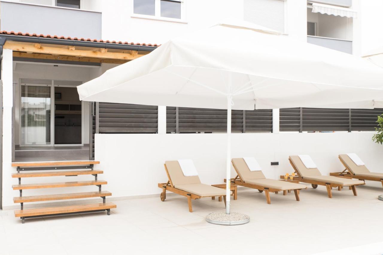Apartment Zara - Luxury Apartment With Private Pool Экстерьер фото